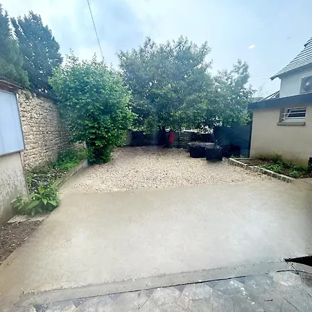 Le Cosy - Centre Ville Auxerre - Parking Gratuit 50 M Exterior foto